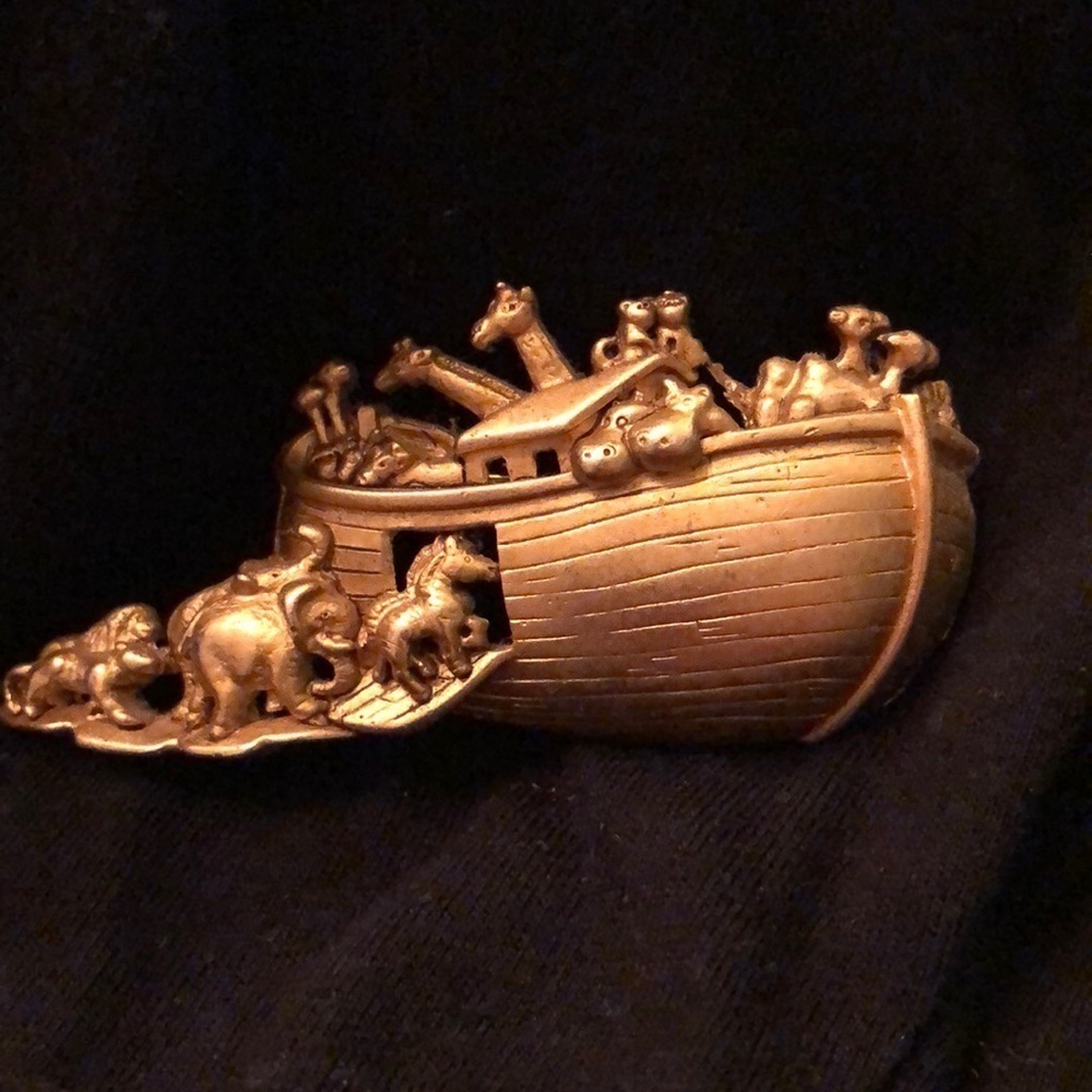 AJC Vintage Noah’s‎ Ark Brooch Pin